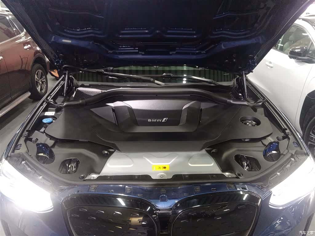 BMW iX3, 2021 16