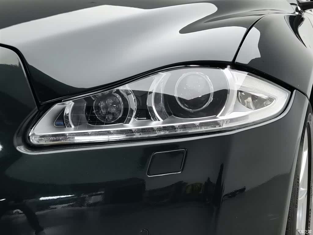 Jaguar XJ, 2014 7