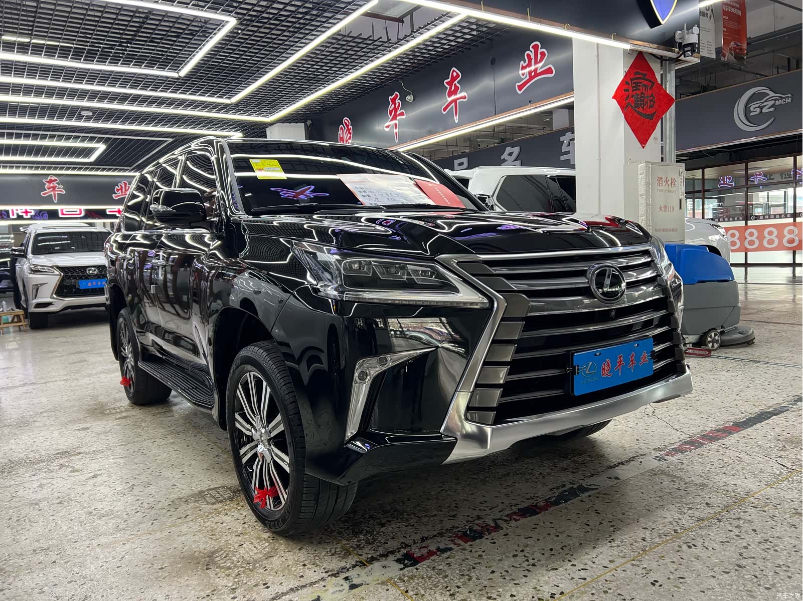 Lexus LX, 2017 все фото