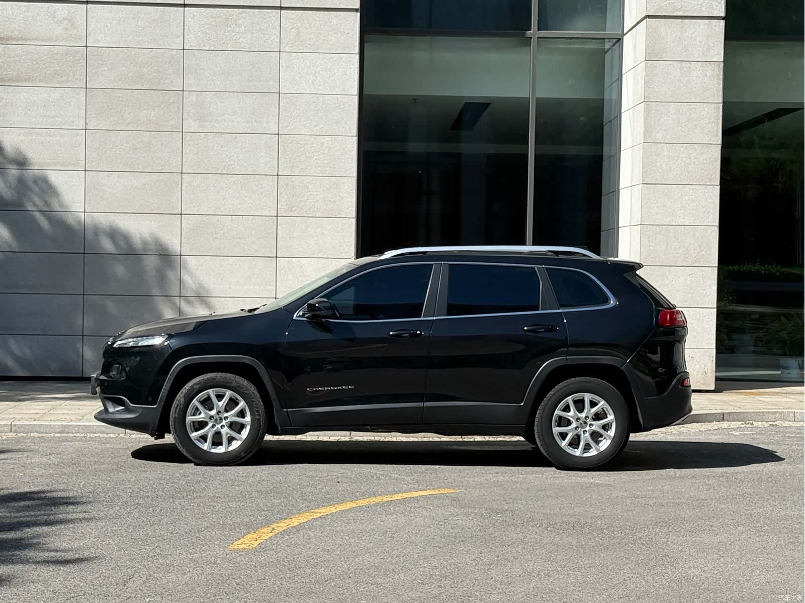 Jeep Cherokee, 2016 4