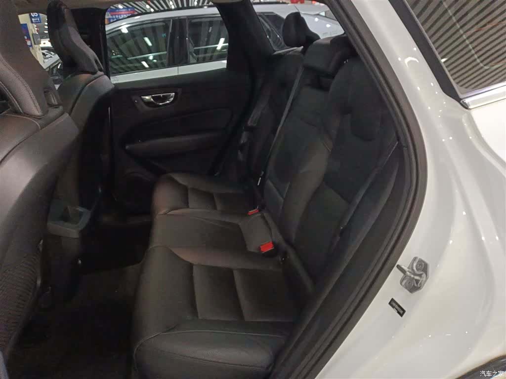 Volvo XC60, 2019 13