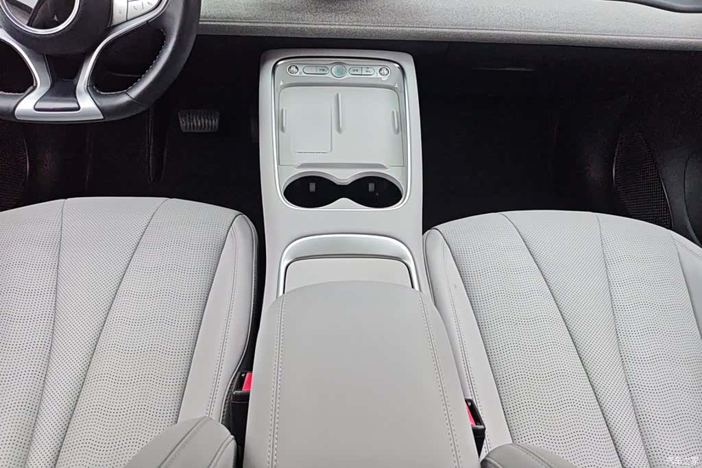 BYD HiAce, 2025 16