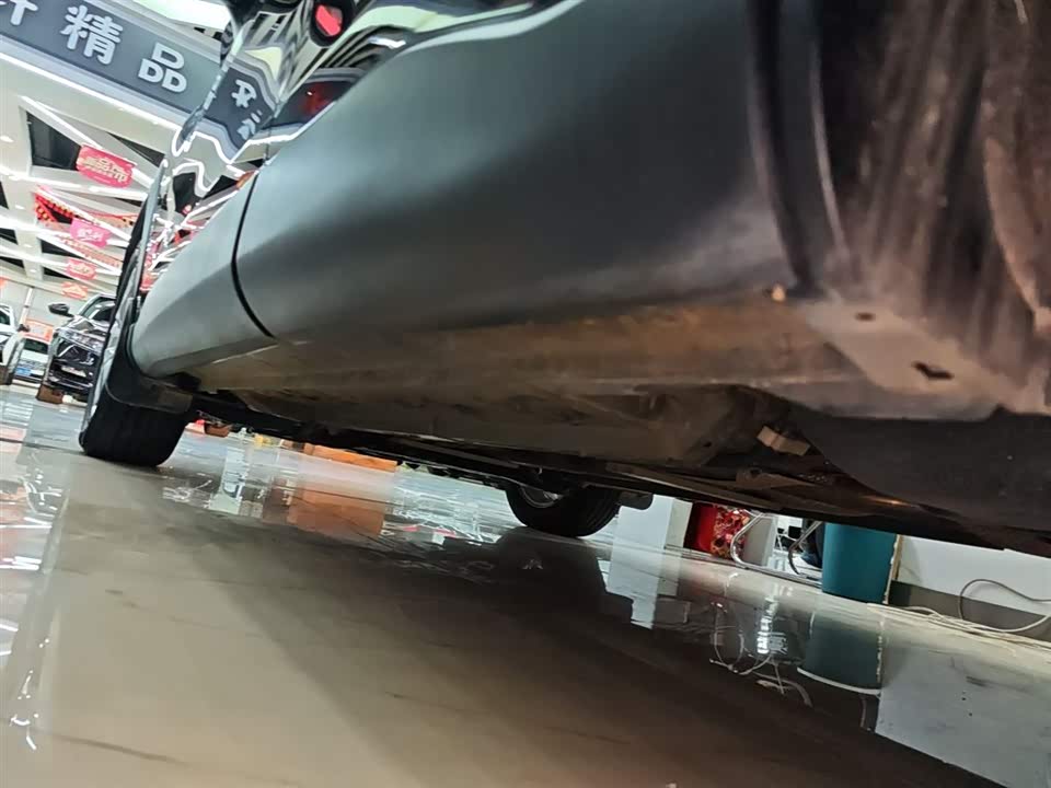 Toyota Corolla Sharp amplifier