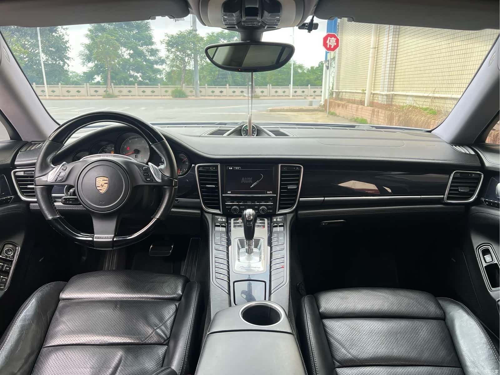 Porsche Panamera, 2011 8