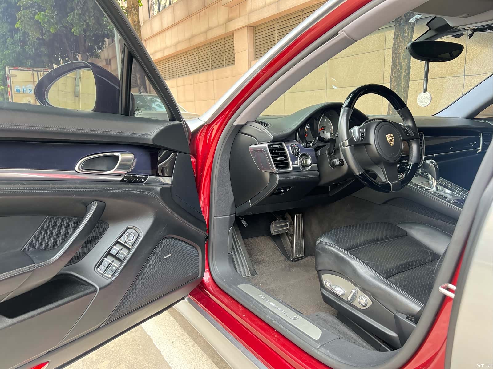 Porsche Panamera, 2011 все фото