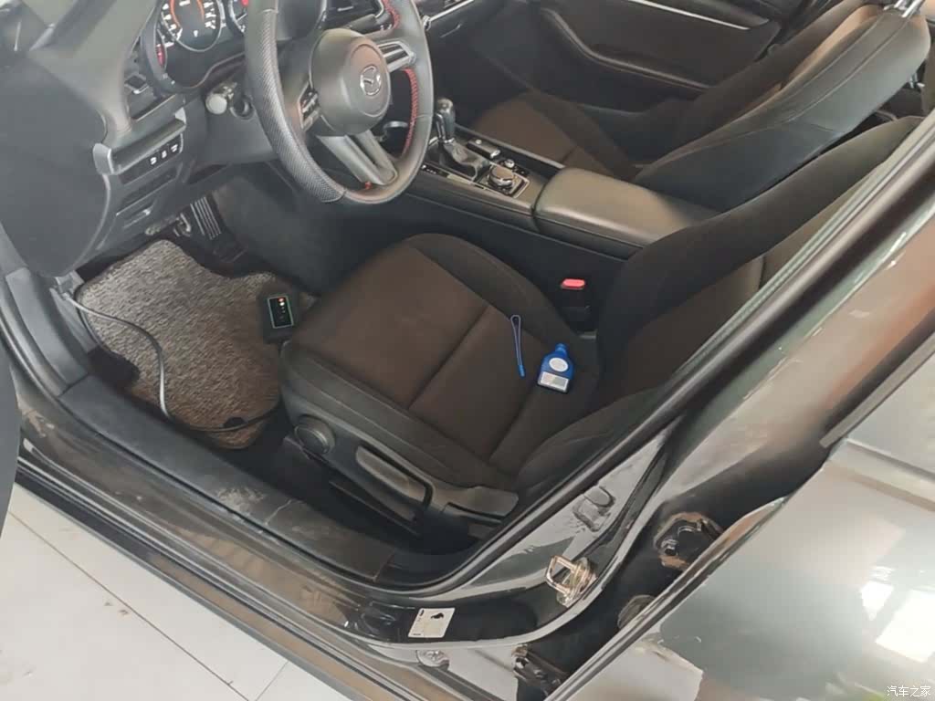 Mazda Mazda3, 2020 15