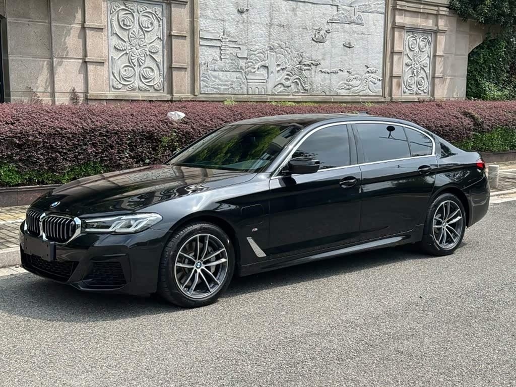 BMW 5 Series 5 2022 535Le M Sport