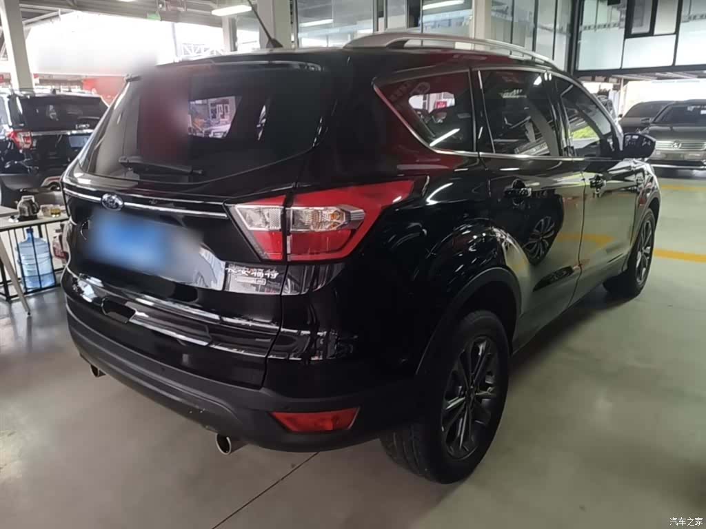 Ford Kuga, 2019 7