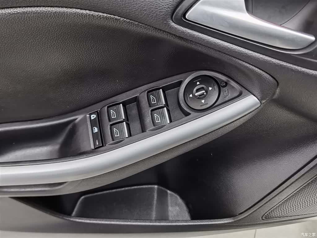 Ford Focus, 2015 9