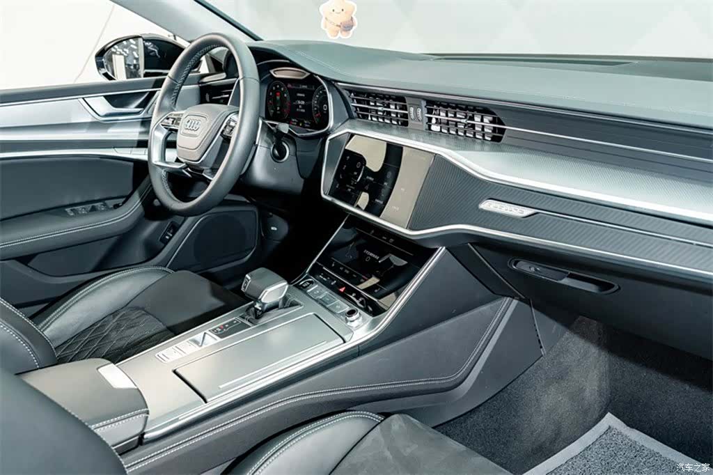 Audi A7L, 2025 18