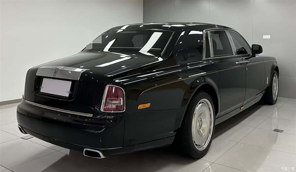 Rolls-Royce Phantom, 2013 6