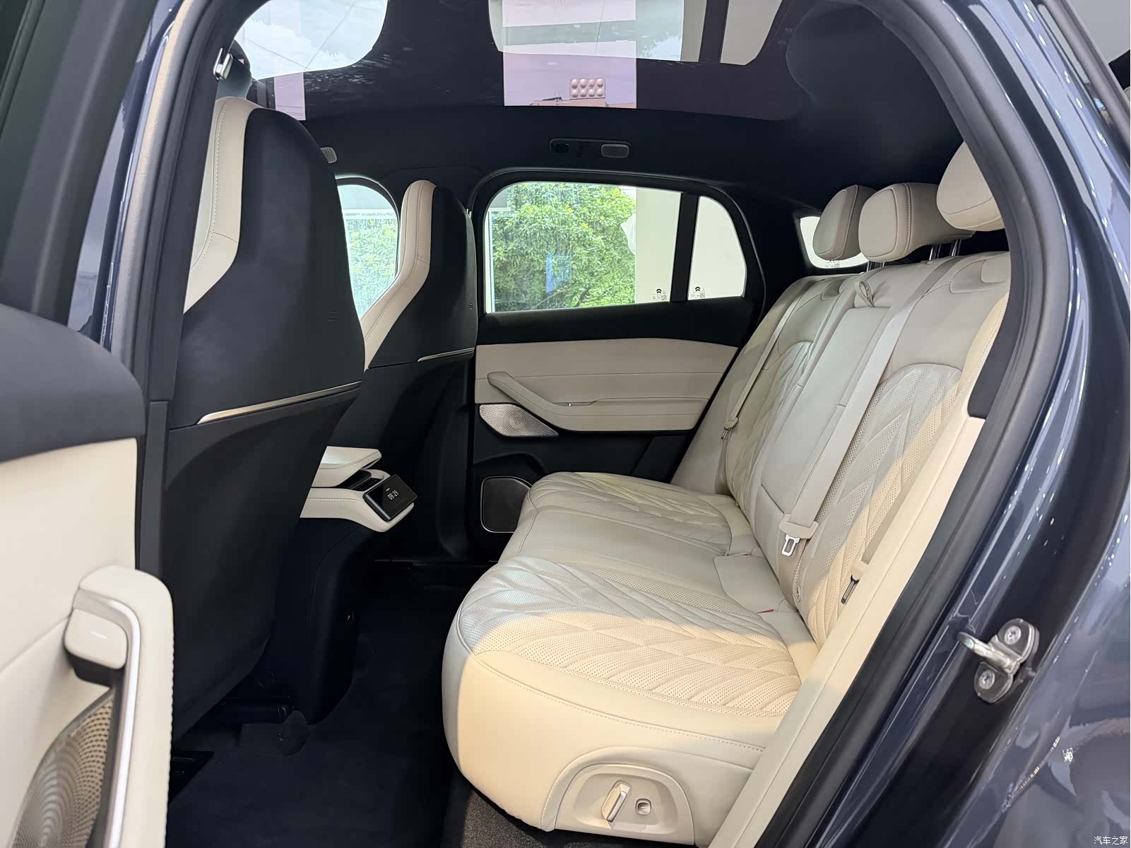 NIO EC6, 2025 17