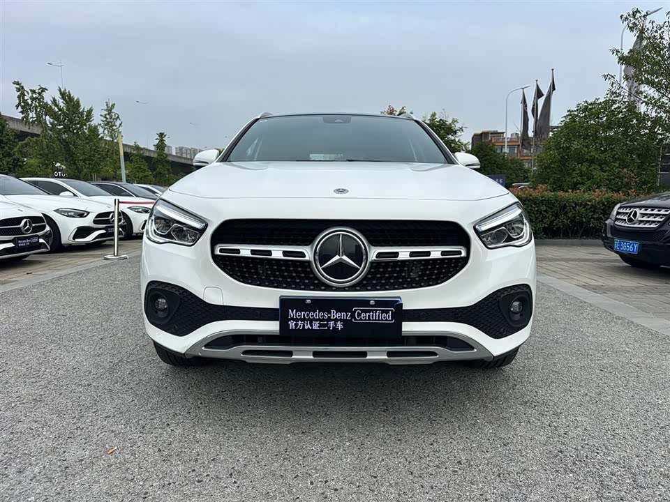Mercedes-Benz GLA