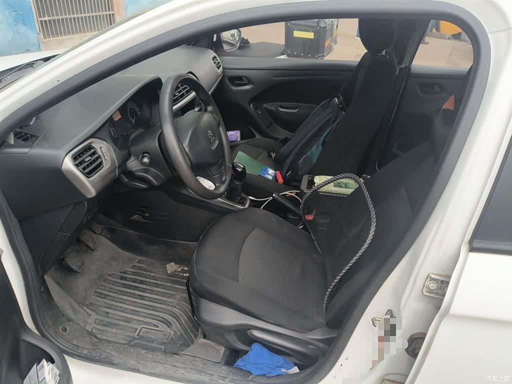 Peugeot 301, 2017 8