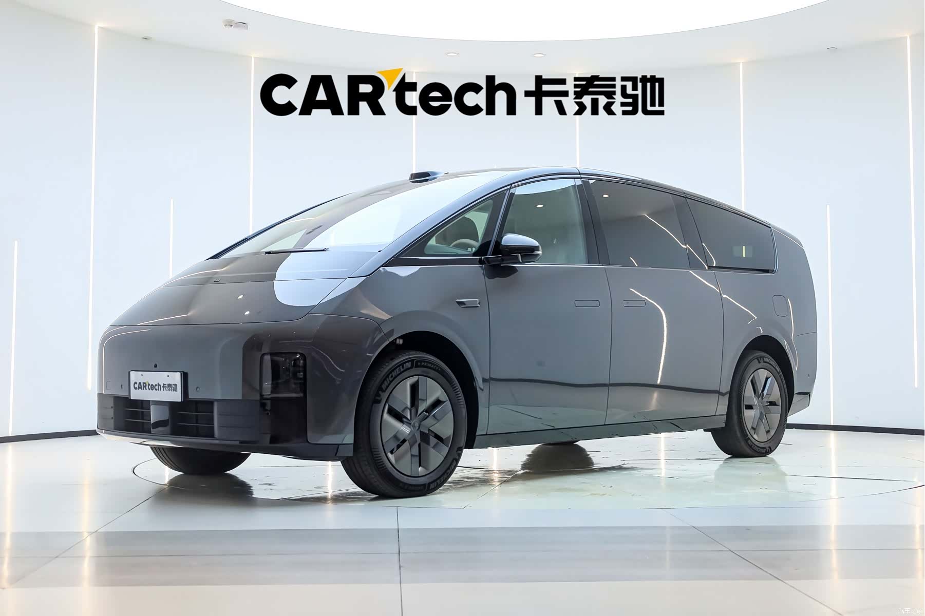Li Auto MEGA, 2025 1