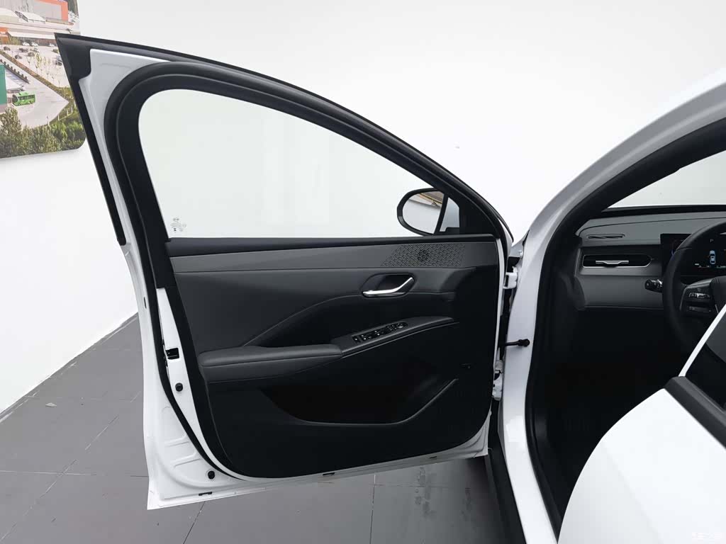 BYD Qin, 2025 8