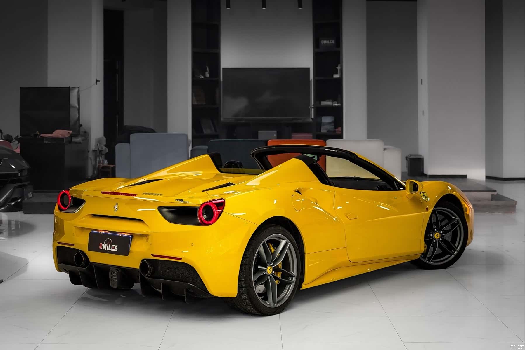 Ferrari 488, 2018 6