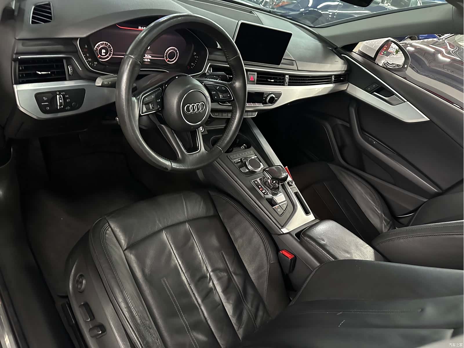 Audi A4L, 2018 8
