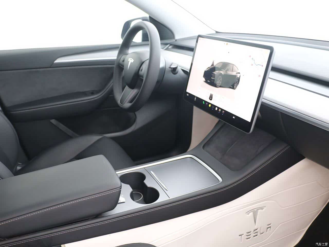 Tesla Model Y, 2024 все фото