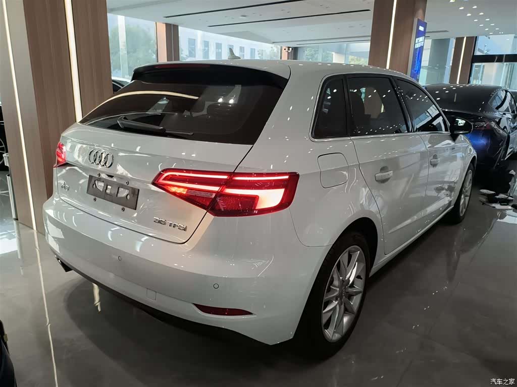 Audi A3, 2018 все фото