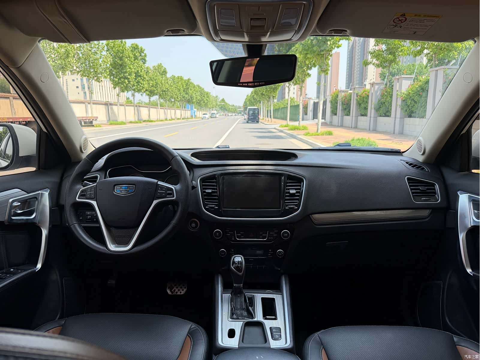 Geely X6, 2018 8