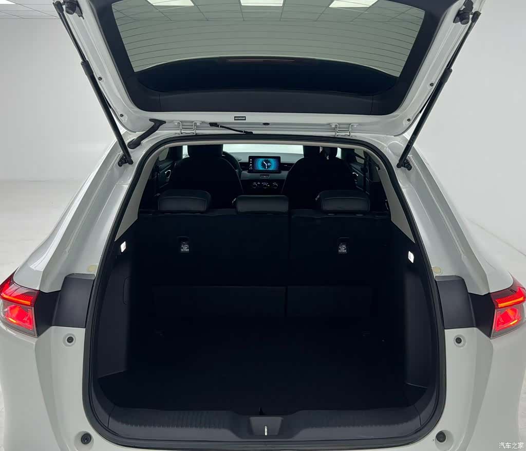 Honda Vezel, 2023 13