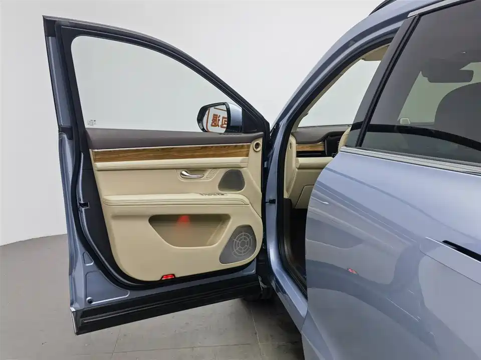 AITO Ask the world M7