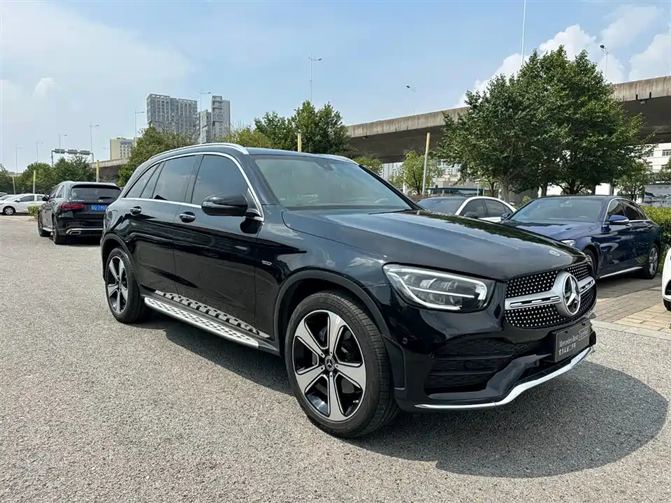 Mercedes-Benz GLC Mercedes-Benz GLC