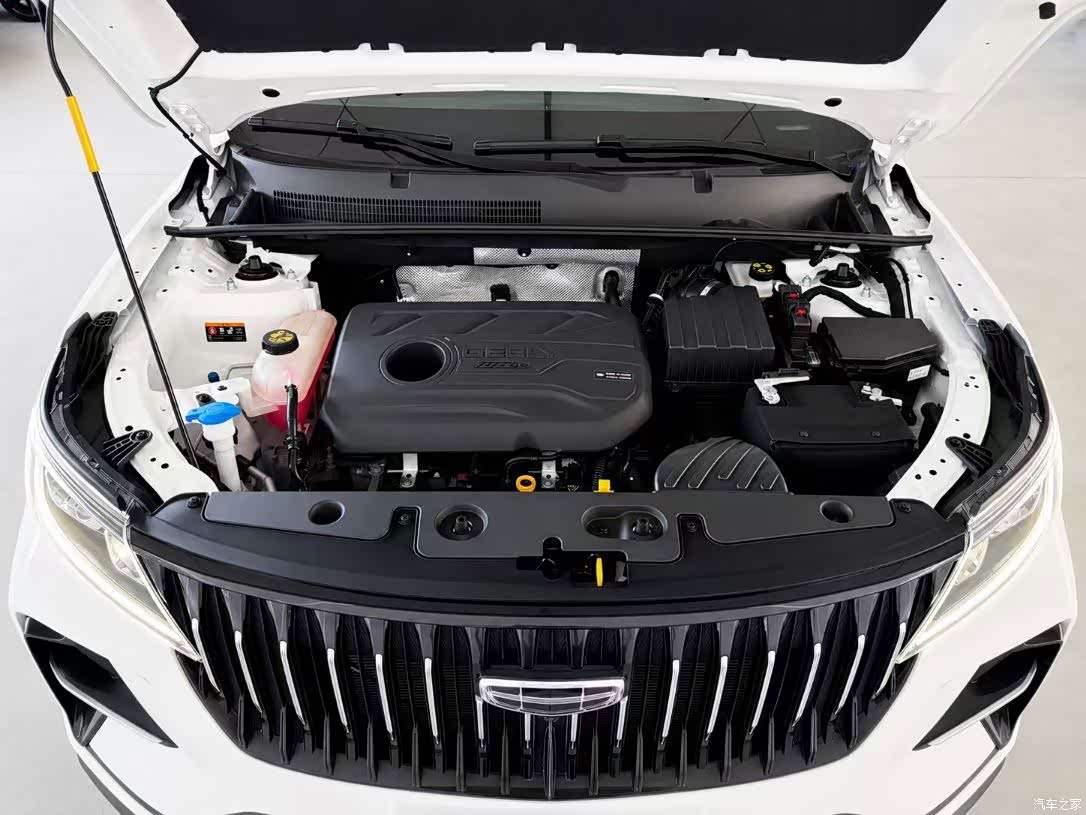 Geely X6, 2022 7