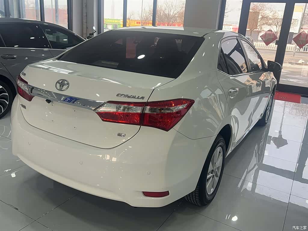 Toyota Corolla, 2016 все фото