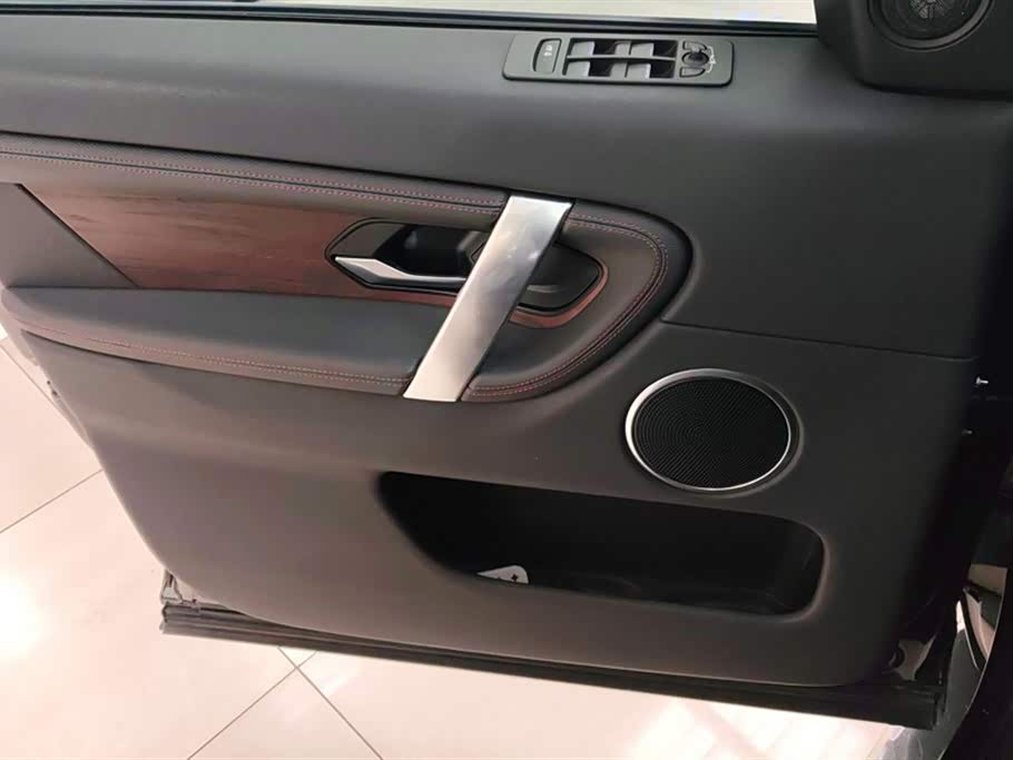 Land Rover Discover sports