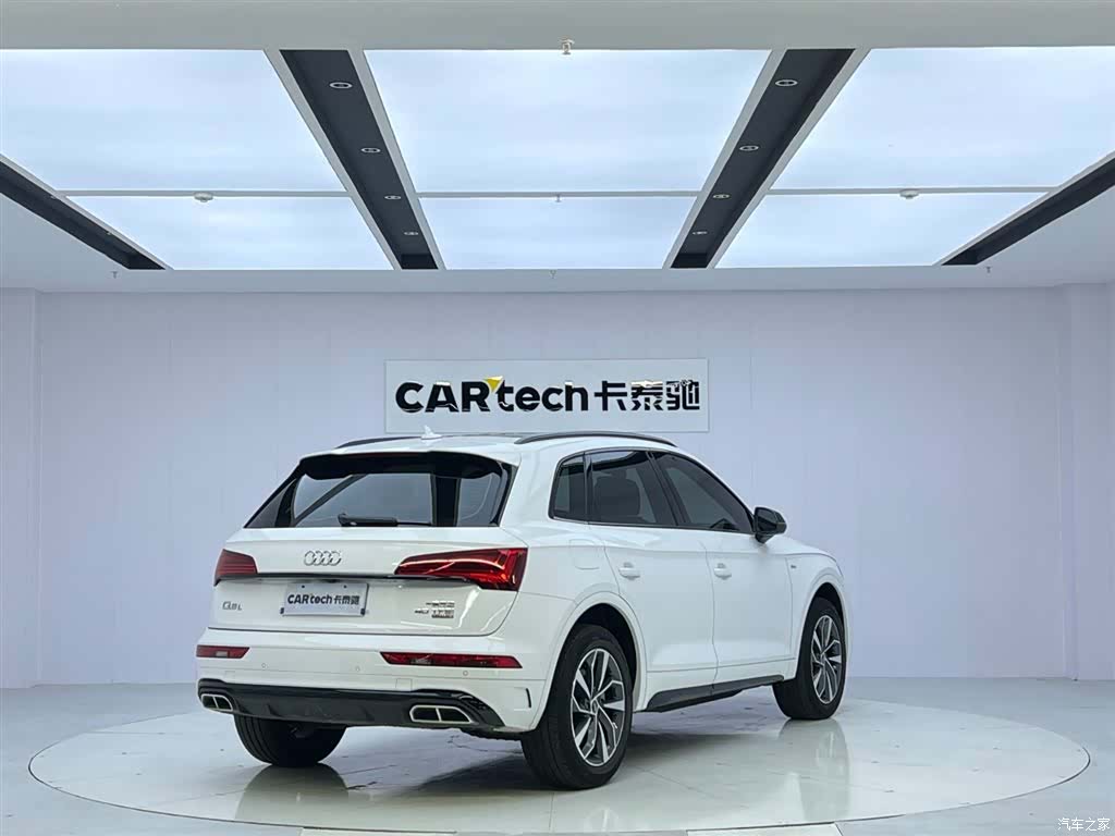 Audi Q5L, 2023 все фото