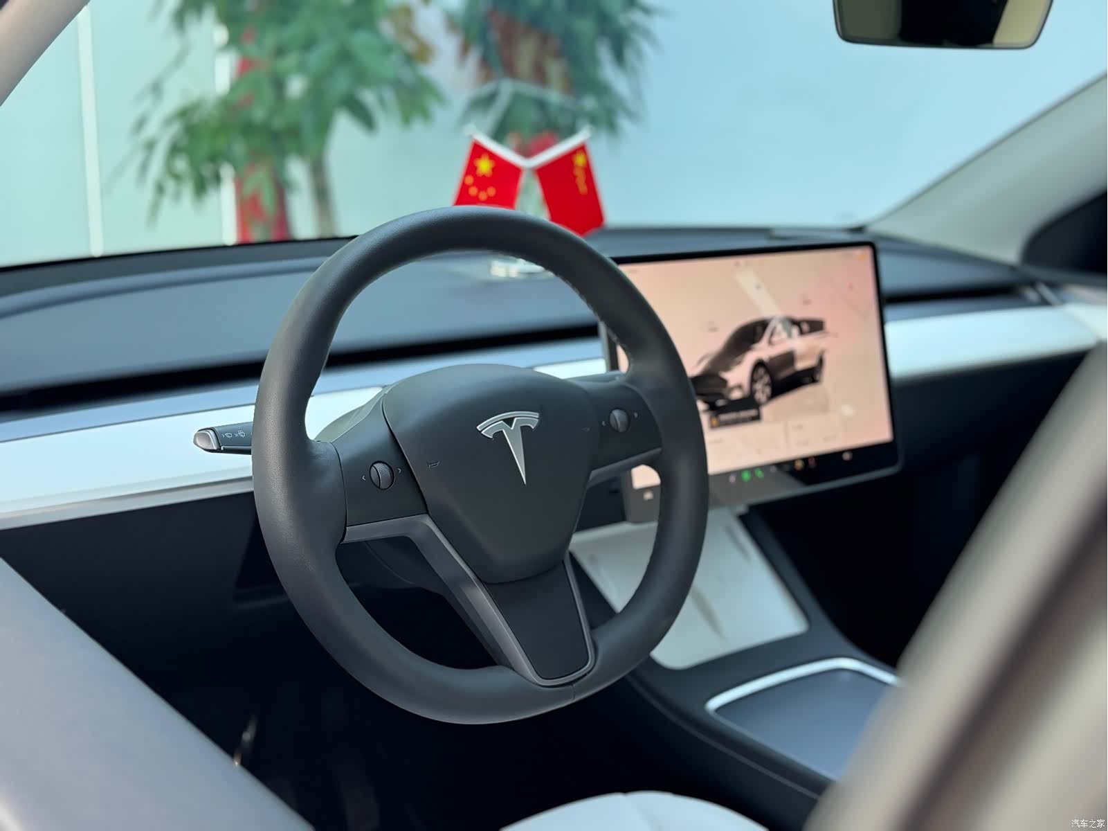 Tesla Model Y, 2023 8