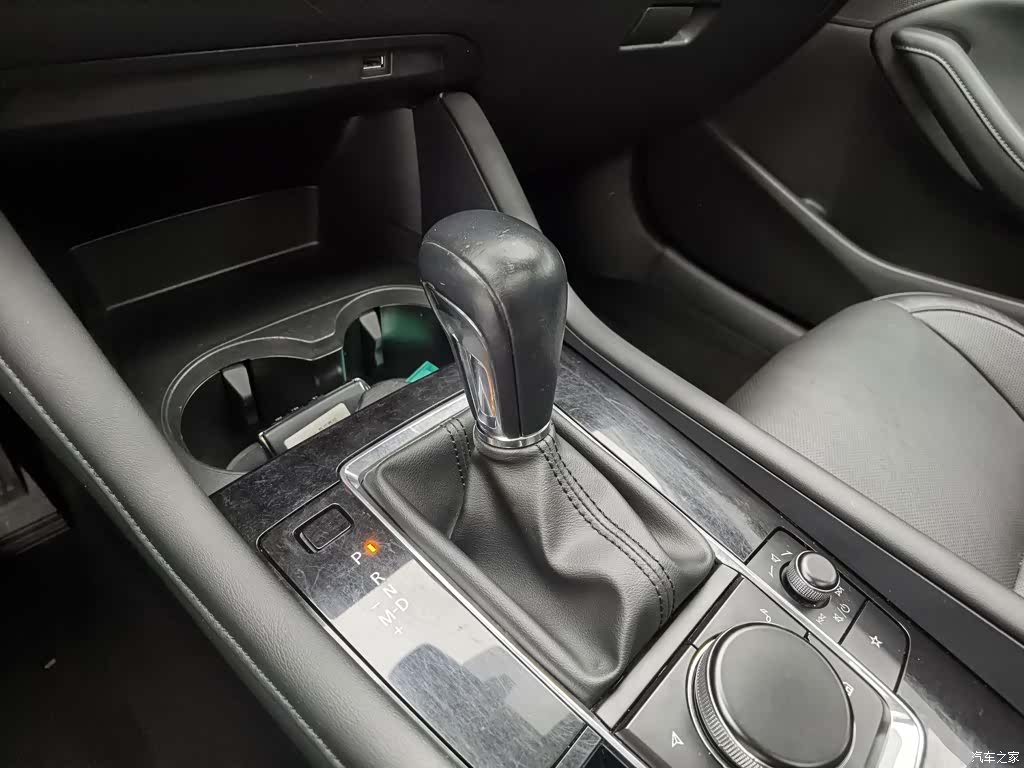 Mazda Mazda3, 2020 13