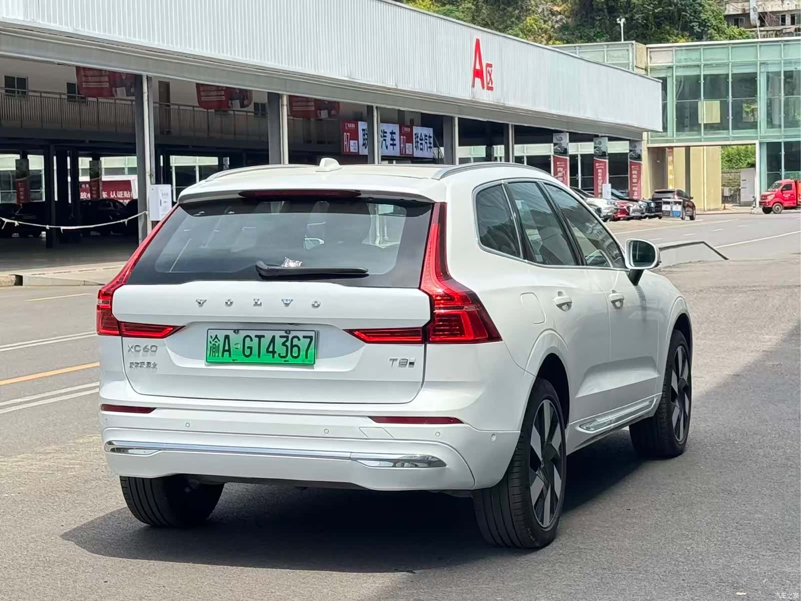 Volvo XC60, 2025 11