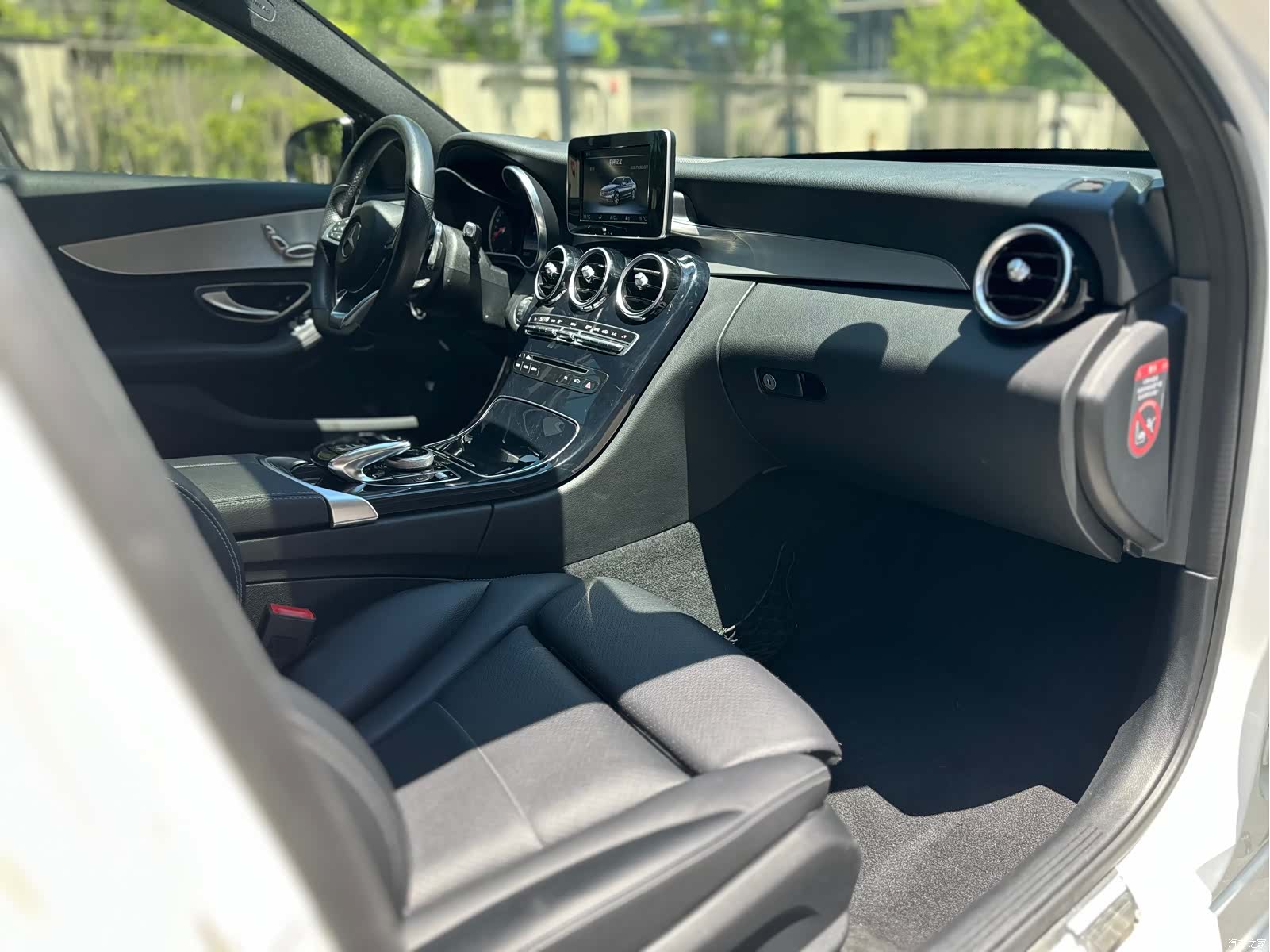 Mercedes-Benz C-Class, 2015 17