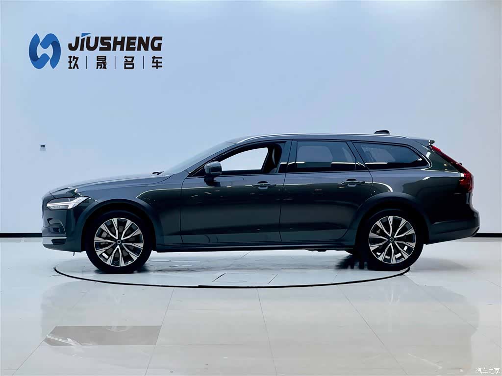 Volvo V90, 2021 3