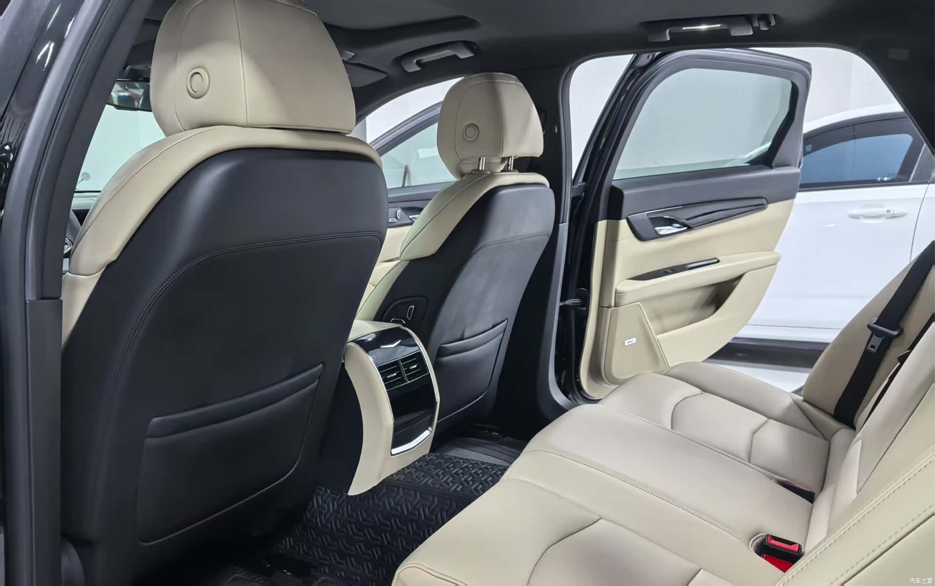 Cadillac CT6, 2021 7