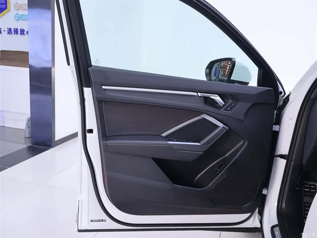 Audi Q3, 2024 18