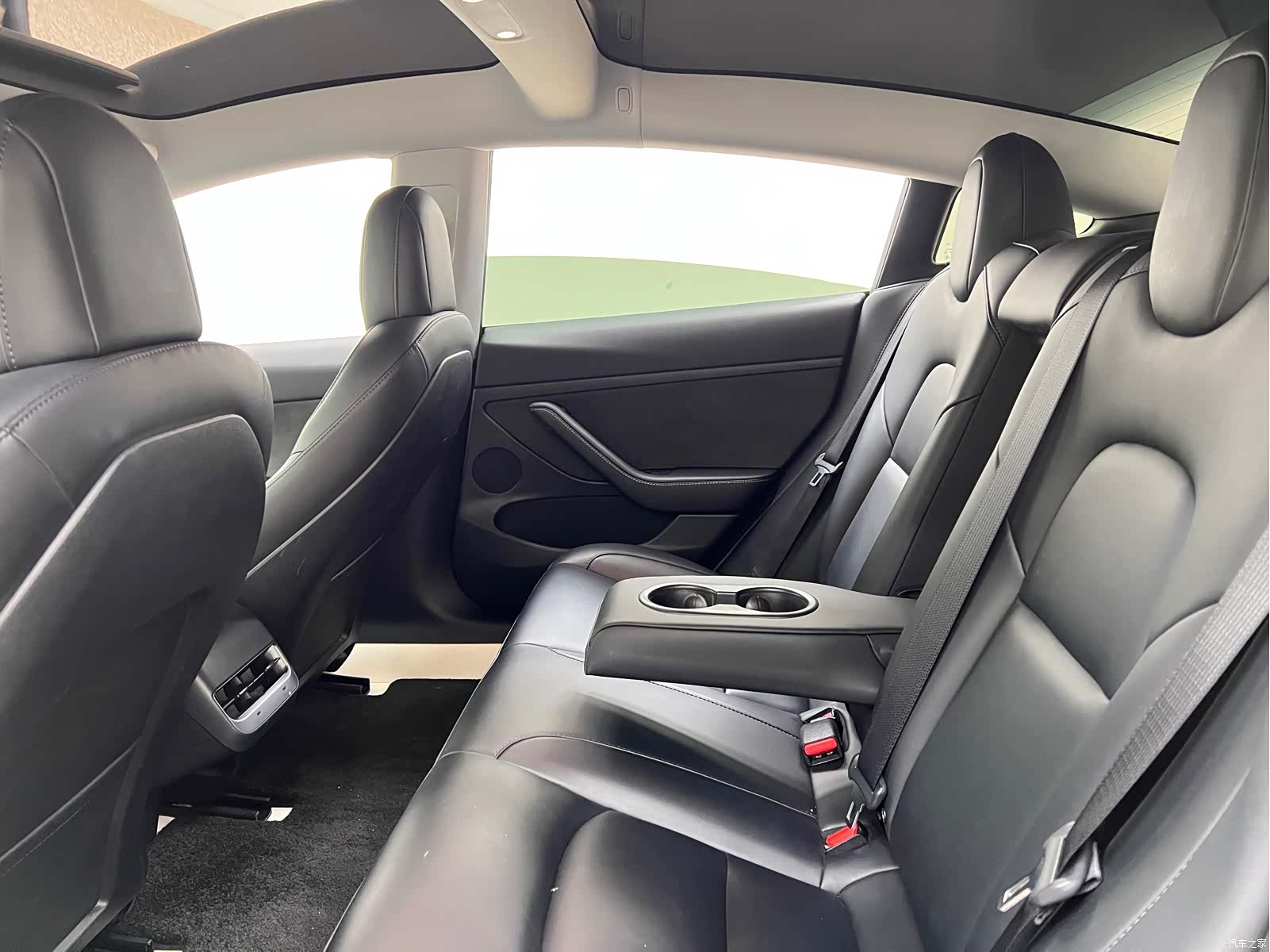 Tesla Model 3, 2023 20