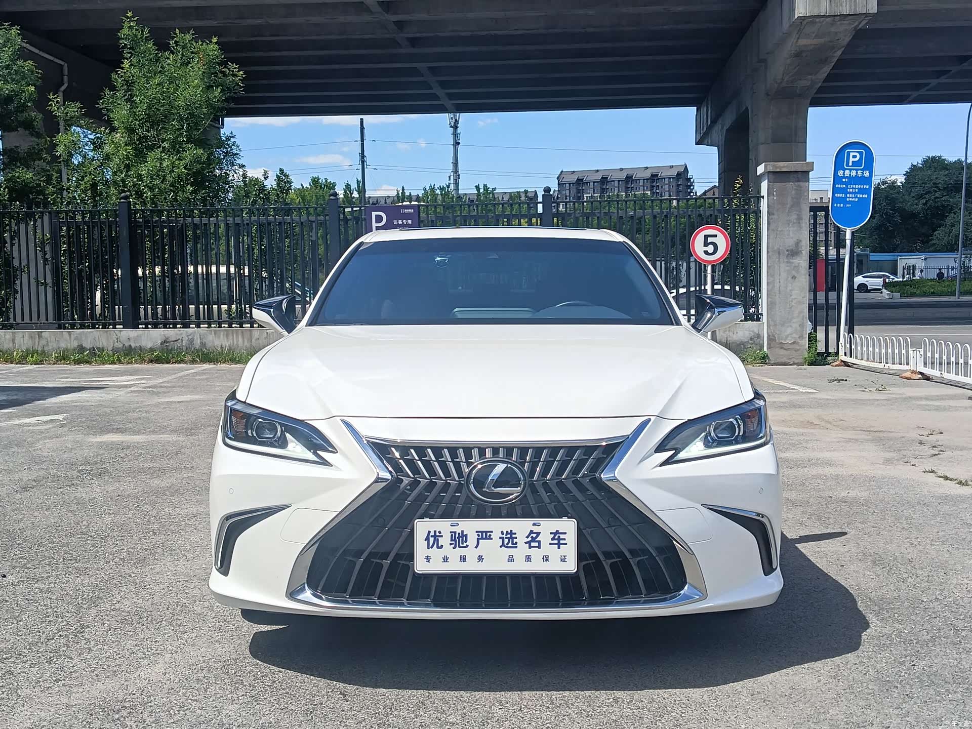 Lexus ES, 2022 2
