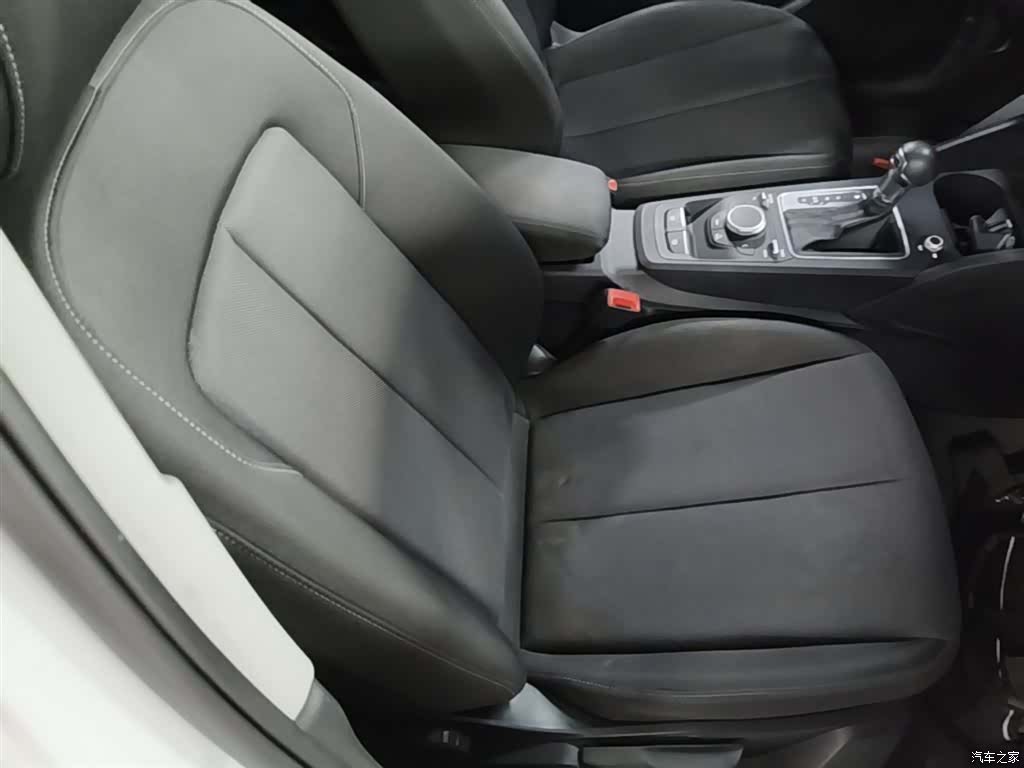 Audi Q2L, 2021 24