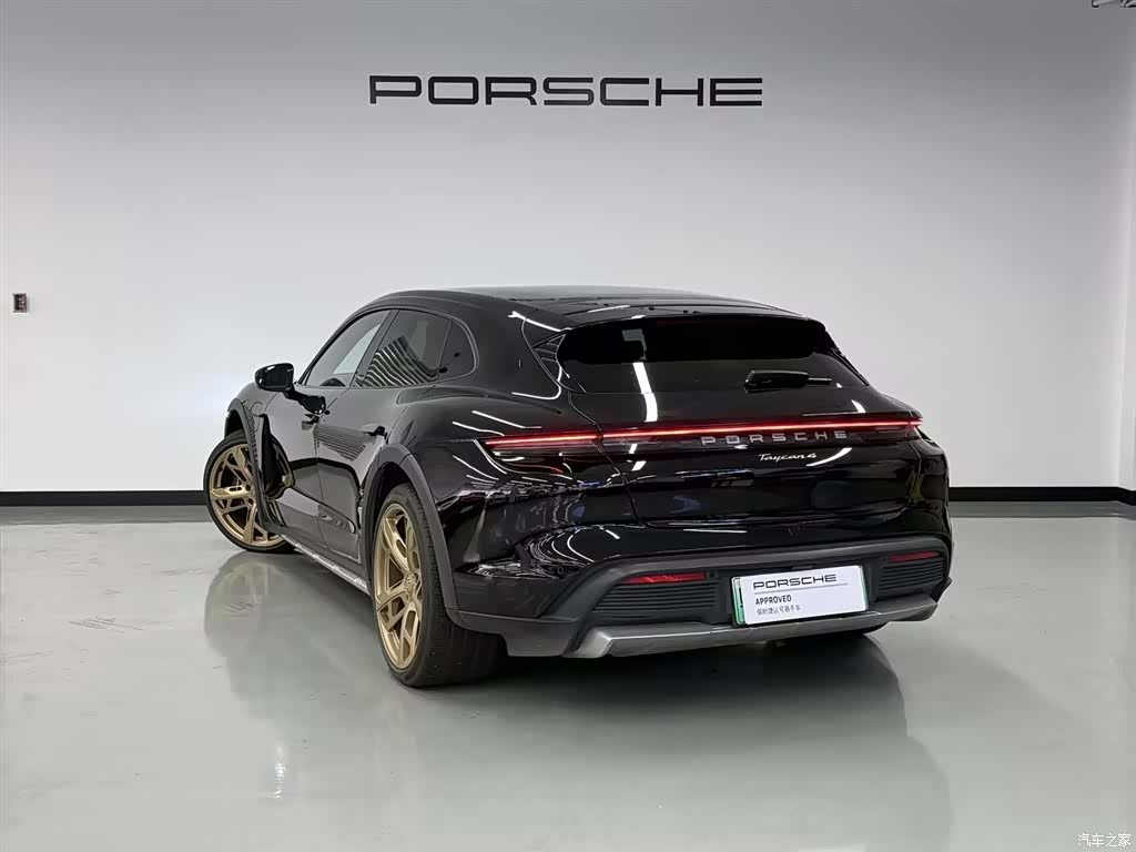 Porsche Taycan, 2024 7