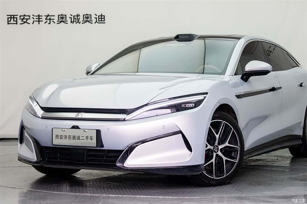 BYD Han, 2025 27