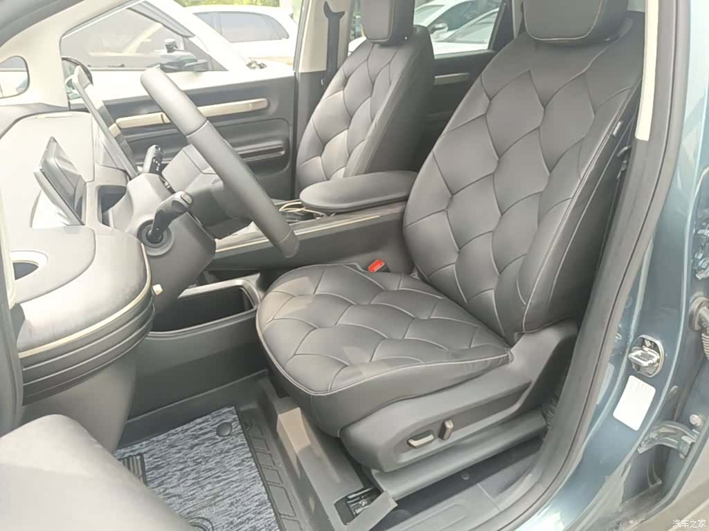Wuling 460, 2024 15