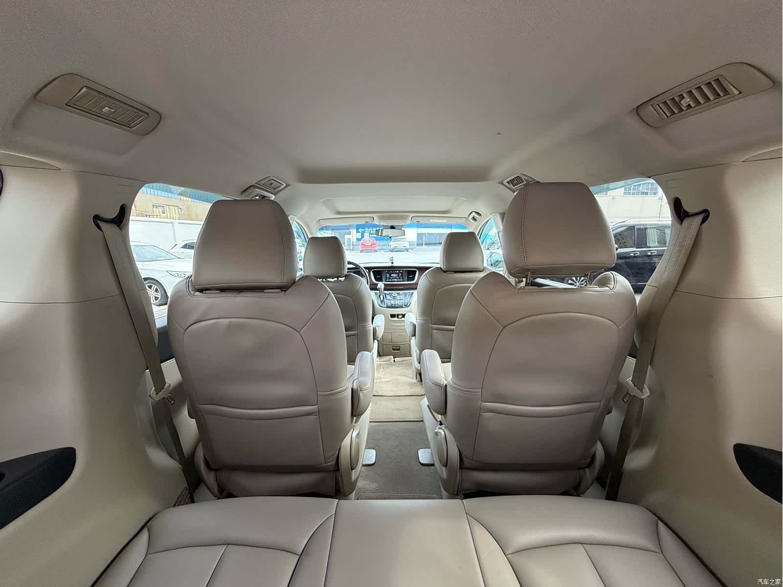 Buick GL8, 2017 22