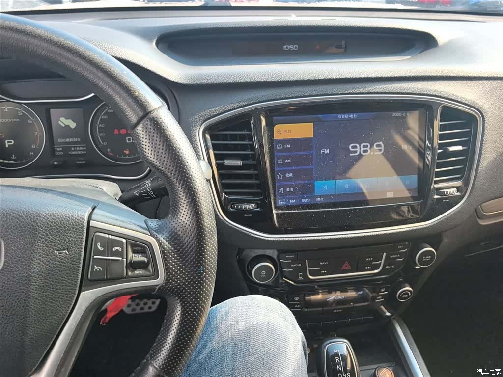 Geely X6, 2017 10