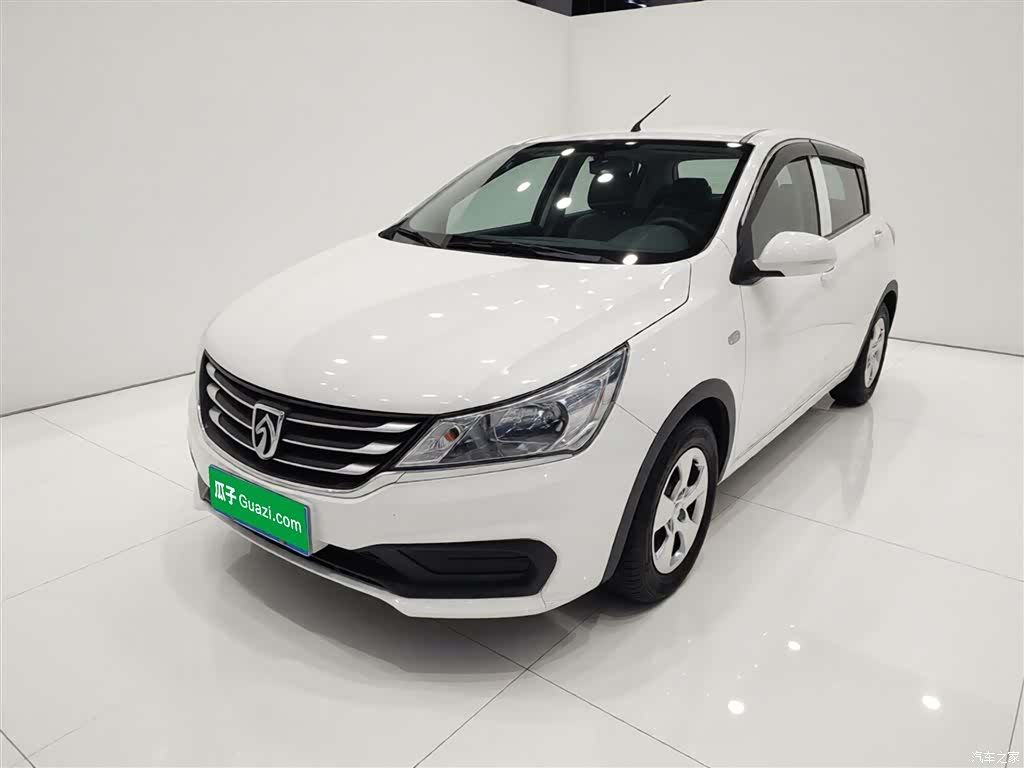 Wuling 310, 2019 1