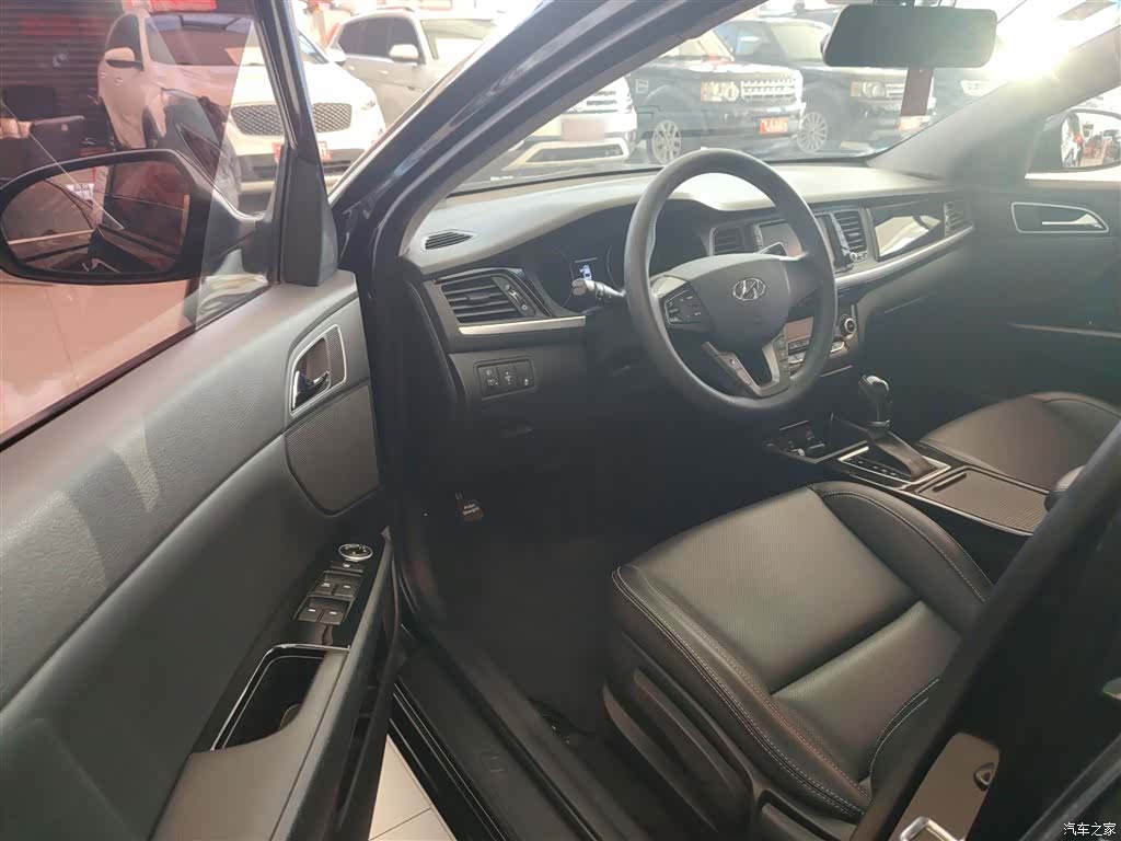 Hyundai GLS, 2017 9