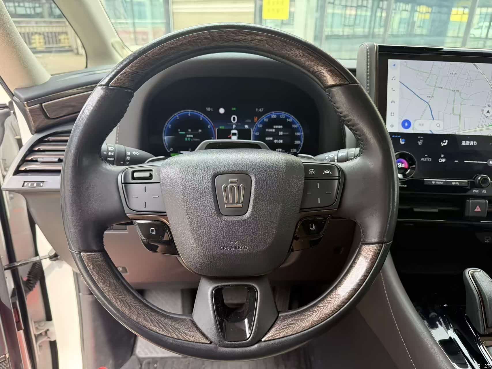 Toyota Vellfire, 2023 14